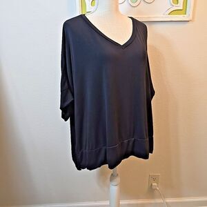 Stylus Black V-neck Top Shirt Dolman Sleeves Size 2X Oversize Width Relaxed Fit